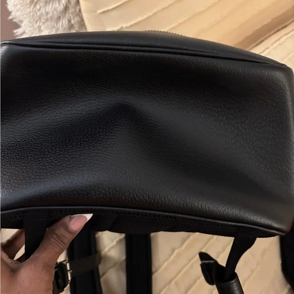 Gucci Black and Gold Tiger Motif Men's Backpack - Picture 3 of 15